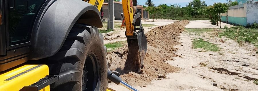 Imagem Águas do Sertão intensifica abastecimento de água em municípios com recentes avanços em obras de extensões de rede Imagem Águas do Sertão intensifica abastecimento de água em municípios com recentes avanços em obras de extensões de rede